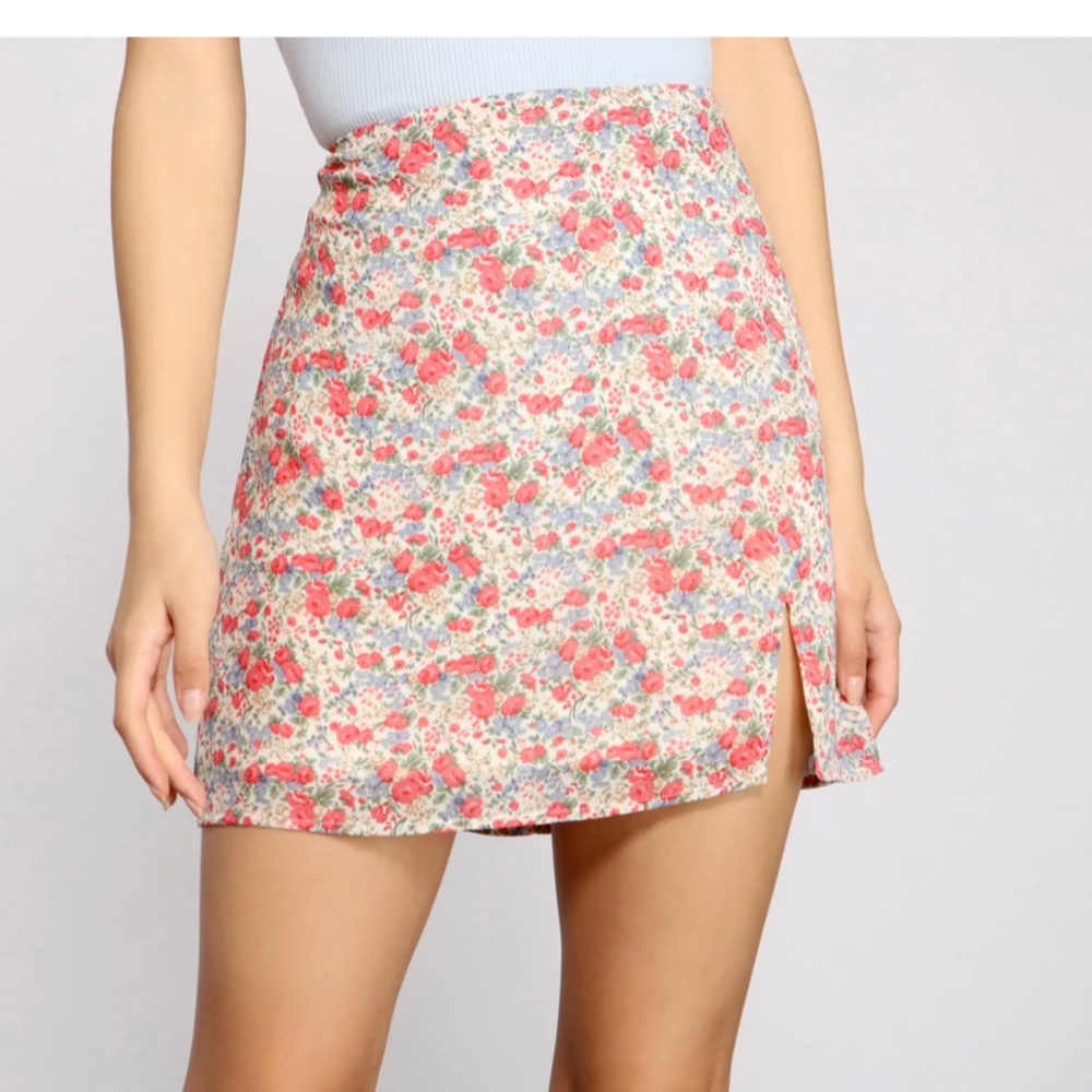 floral mini skirt
